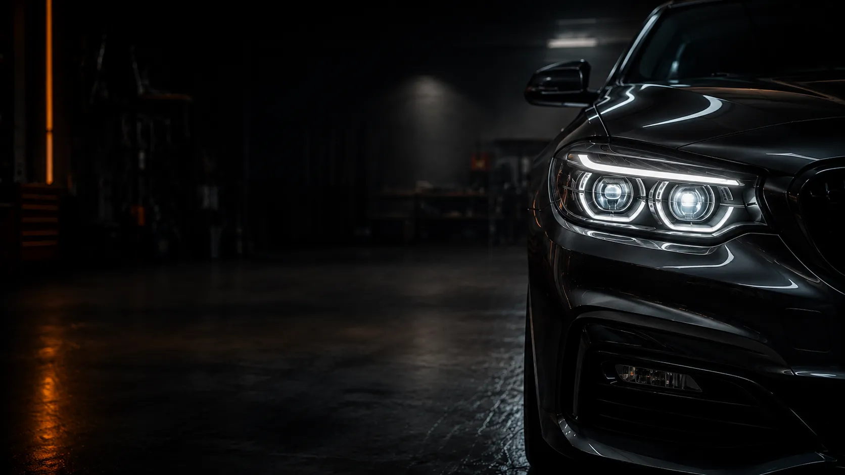 Bi-LED projektör mercek montajı yapılan otomobil farı