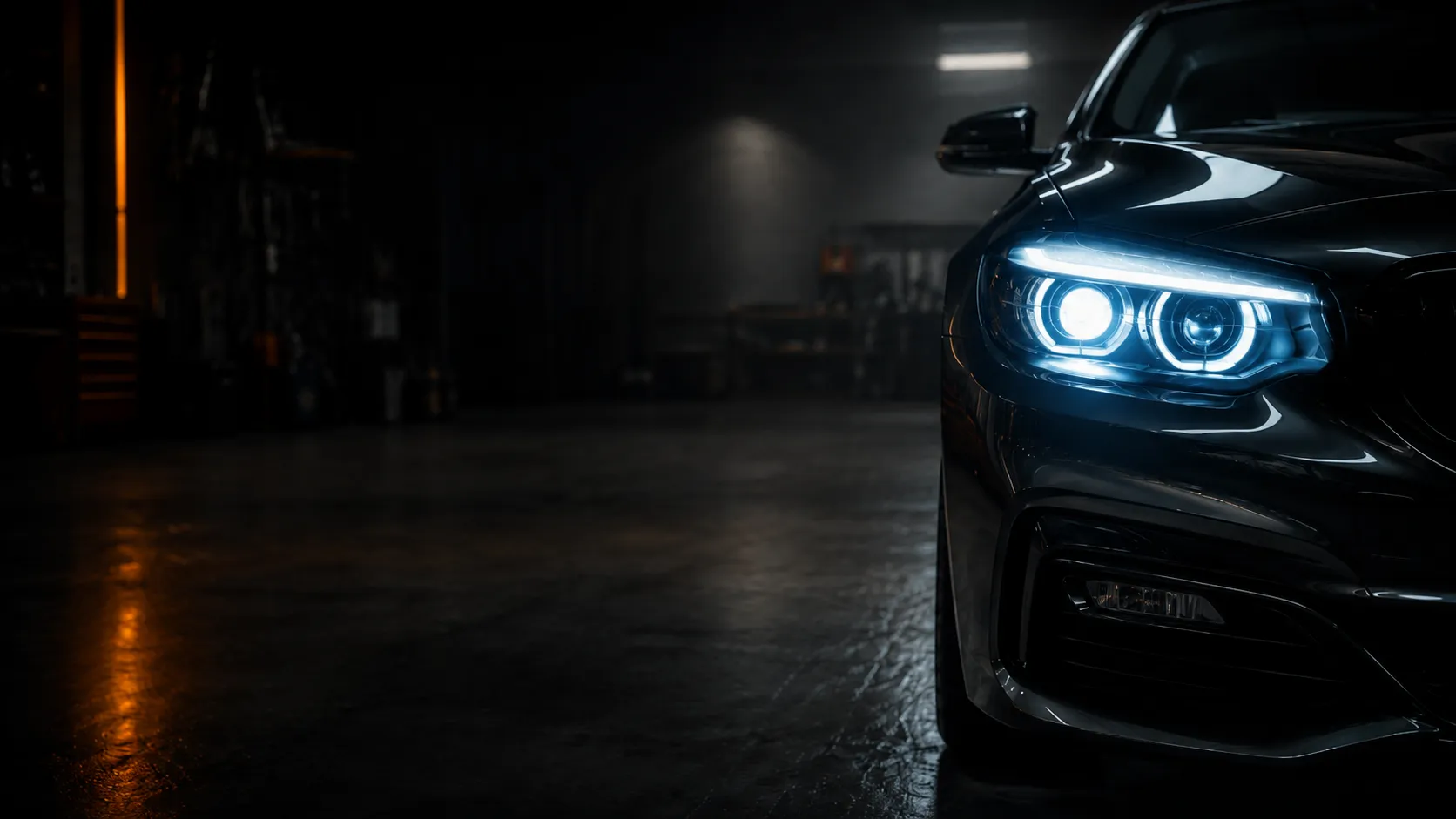 Bi-Xenon mercek uygulaması yapılan otomobil farı