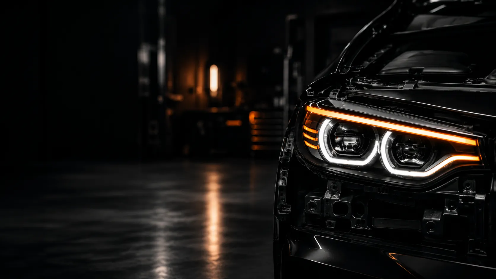 MM Garage'da uygulanan far mercek ve aydınlatma detayı